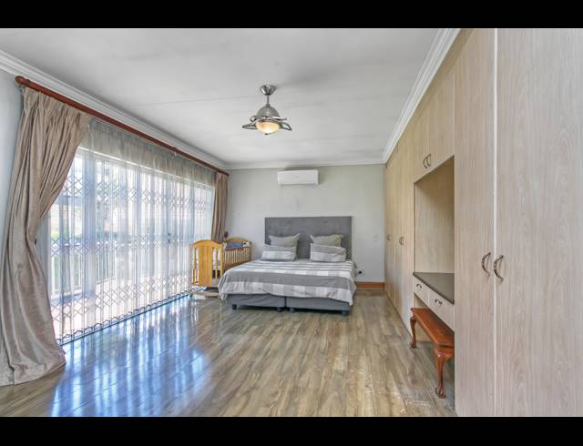 4 BEDROOM FREESTANDING FOR SALE IN HIGHLANDS NORTH